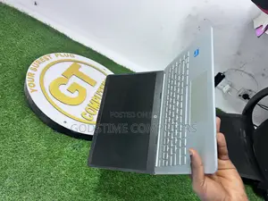 New Laptop HP 8GB Intel Core I3 SSD 512GB