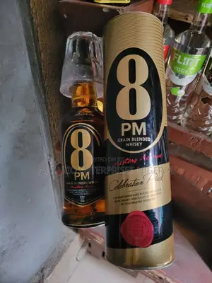 8pm Whisky 1ltr. Tin With Glass Cup – By 12 Bottles