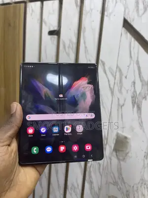 Samsung Galaxy Z Fold 3 256 GB Gray