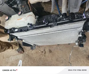 Complete Radiator Toyota Tundra 2024