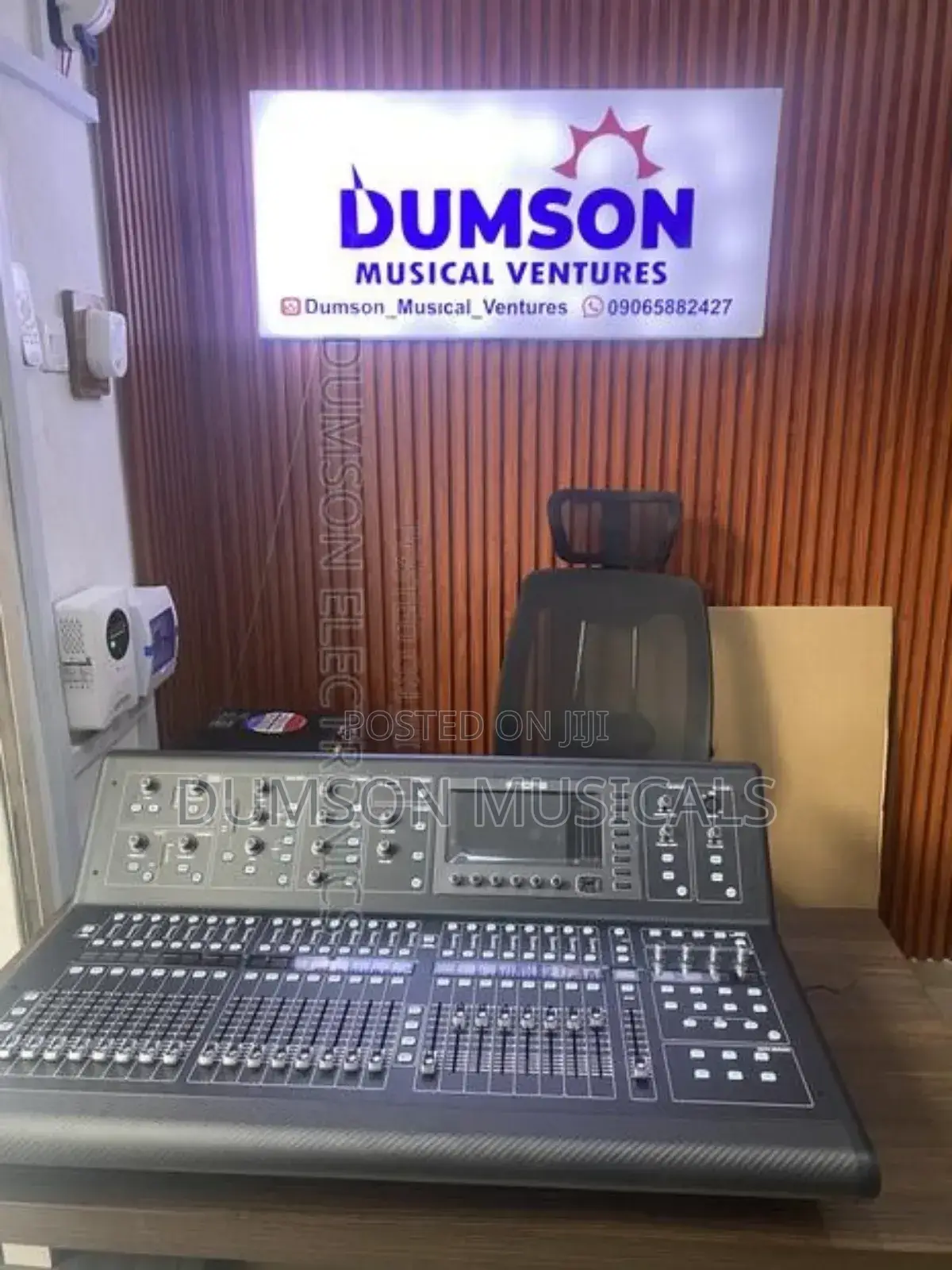 M32 Midas Digital Live and Studio With 40input Channels