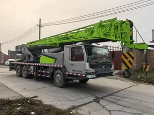 Clean Foreign Used 30 Tons Zoomlion Mobile Crane 2023
