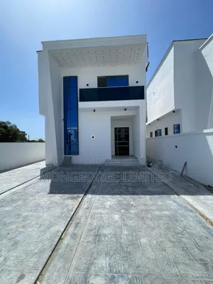 5bdrm Duplex in Ikota for sale