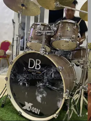 Drummer Boss Xman 5-piece Acoustic Drum Set With Cymbals