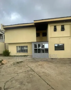 5 Bed Duplex for Lease Good for Commercial or Residential