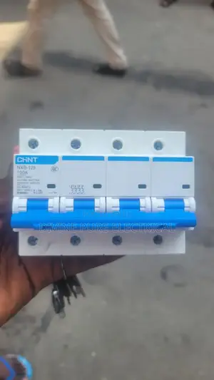 100amps 4pole MCB Breaker Chint