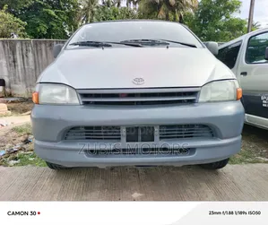 Toyota HiAce 2003 Grey
