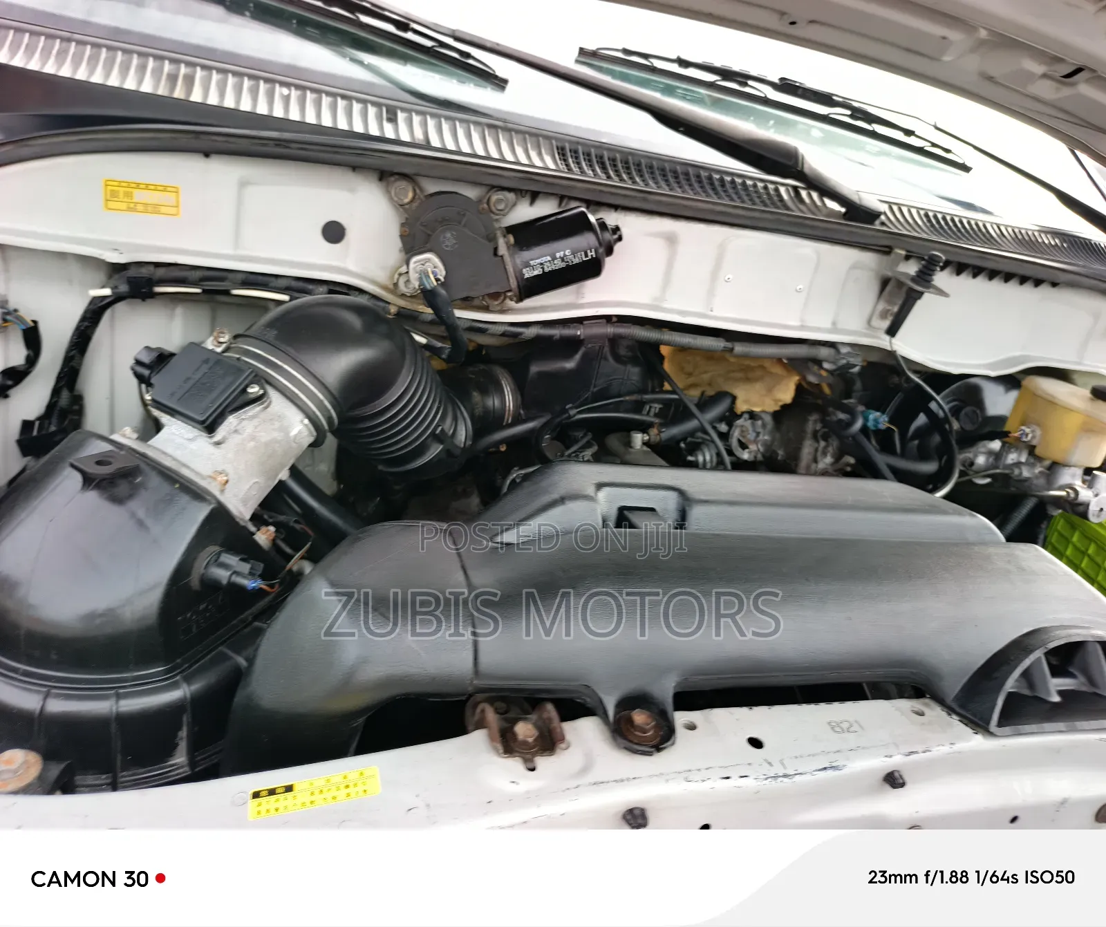 Toyota HiAce 2003 Grey