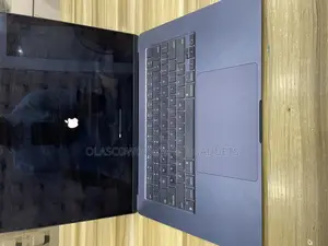 Laptop Apple MacBook Air 2023 M2 16GB Apple M2 SSD 256GB