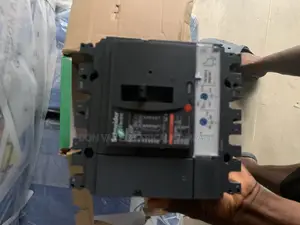 McCb Breaker 4pole 250amp