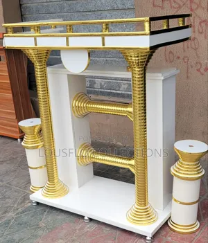 Your Quality Royal Pulpit With 2 Flower Pot