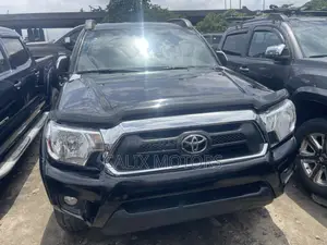 Toyota Tacoma 2015 Black