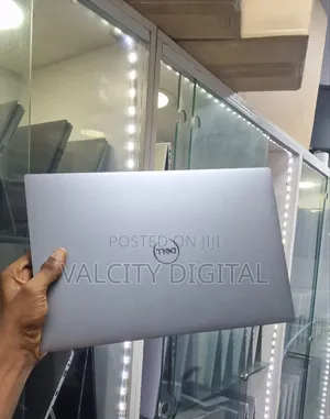Laptop Dell Precision 5570 16GB Intel Core i7 SSD 512GB