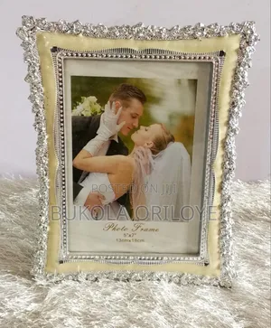 5 by 7 Inches Photo Frame