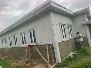 Exclusive Wall Screeding