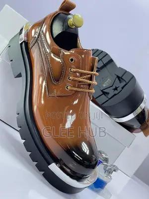 Patent Leather Silver-Rimmed Shoes