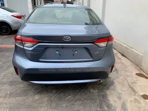 Toyota Corolla LE 2021 Gray