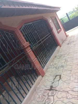 Furnished 1bdrm Apartment in Teachers Quarters, Igbogbo for rent