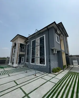 4bdrm Duplex in Eliozu for sale
