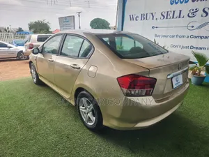 Honda City 2010 Gold
