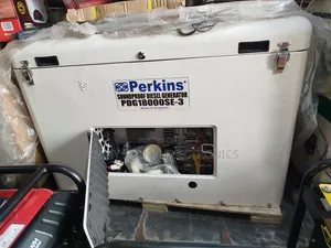 3 Phase Perkins Diesel Soundproof Generator 15.0 Kva