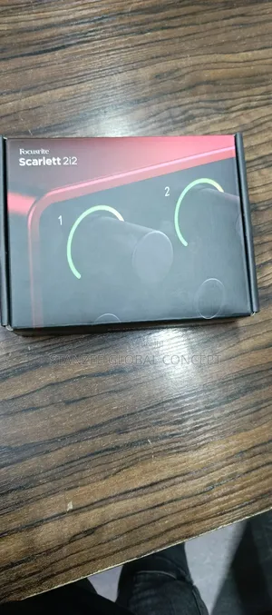 Original Focusrite Scarlett 2i2 4th Gen