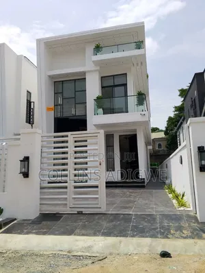 5bdrm Duplex in Chevron Call To for sale