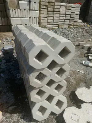 Figure 8 , Fancy Block