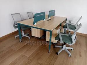 4 People Workstation Size Is 2m By 1.2m