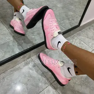 Original Asics Onitsuka Tiger Tokuten Pastel Pink Sneakers