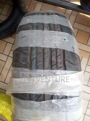 265 70 R18 Dunlop Tyre