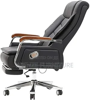 Massaging Chair With Legrest