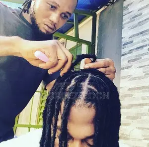 Dreads Stylist at Your Service
