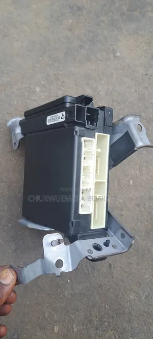 Toyota Landcruizer Engine Control Fuse Box 2015