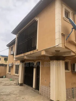 6bdrm Apartment in Egbe for sale