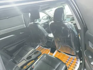 Toyota Highlander XLE V6 4x2 (3.5L 6cyl 6A) 2016 Black
