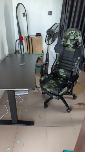 Gaming Chair With Electric Adjustable Table and RGB