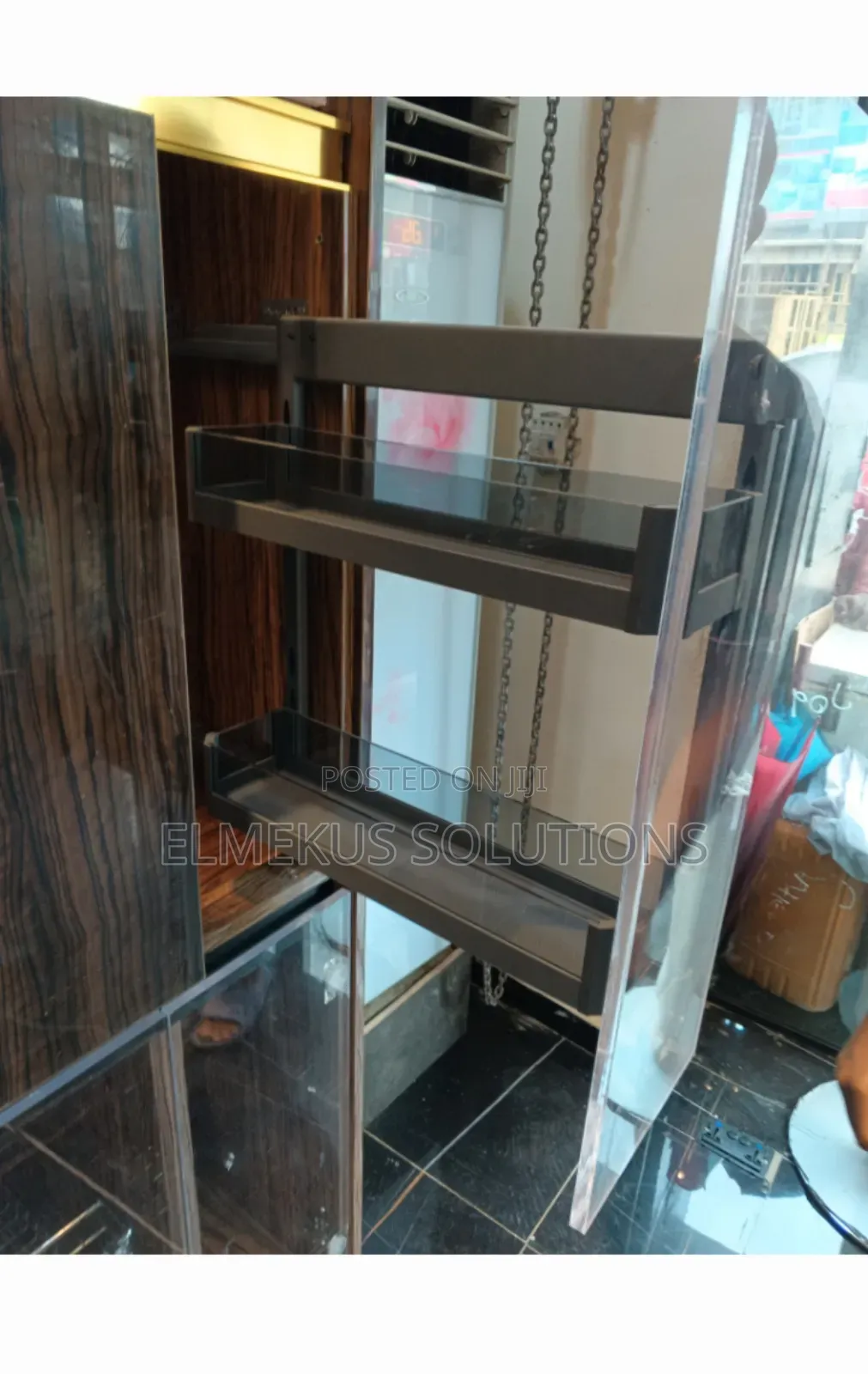 Pullout Spice Rack (Glass)