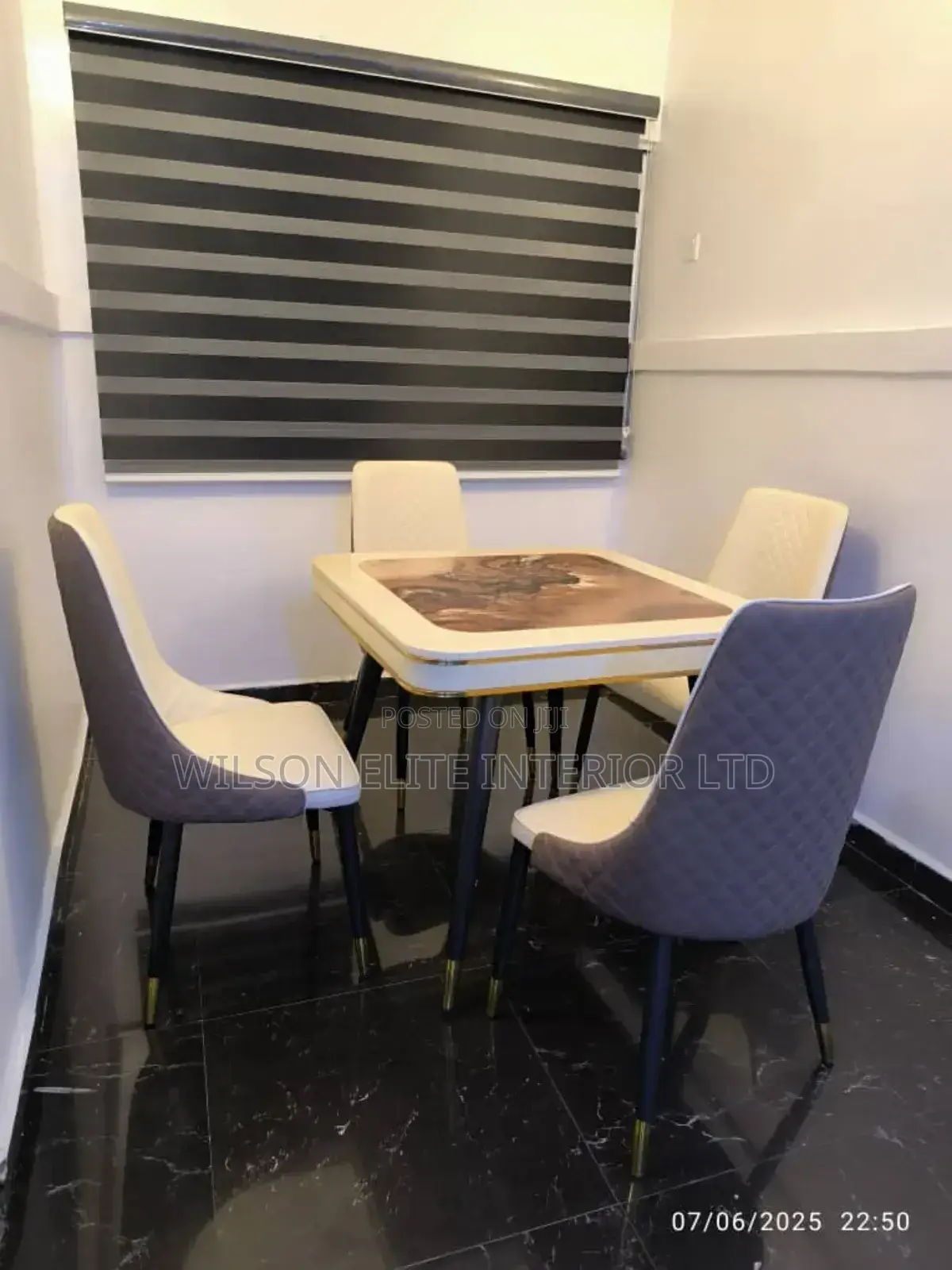 Dinning Set_by 4 Seaters