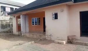 6 Bedroom Bungalow for Sale