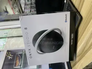 Onyx Studio 8