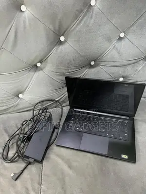 Laptop Razer Blade 16GB AMD Ryzen 9 SSD 1T