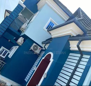 Painting and Screeding Specialist