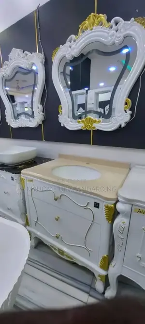 Royal Turkish Cabinet With Mirror