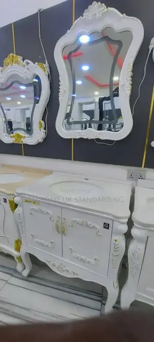White Royal Cabinet