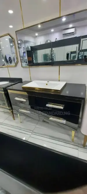 Black and White Marble Cabinet Mirror Light