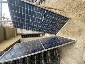 600watts 144cells Jinko Bi Facial Solarpanels Fullblack