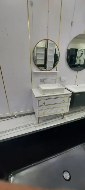 England Standard White and Gold Royal Cabinet 80cm