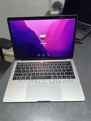 Laptop Apple MacBook Pro 2017 8GB Intel Core I5 SSD 256GB