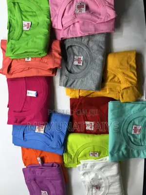 Kanin Roundneck T-Shirt